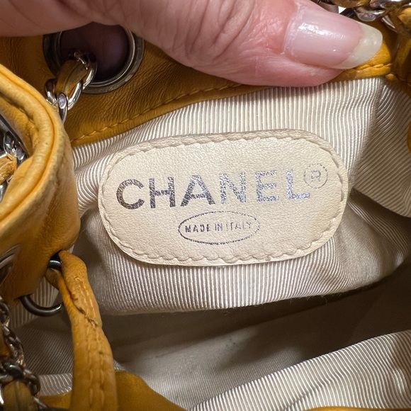 SOLD‼️ Chanel Lambskin Rare Mini Bucket Backpack. - Picture 5 of 16